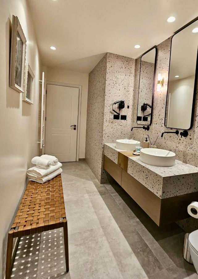 Novi'S Luxury Apartment 2 Gjirokastër Exterior foto