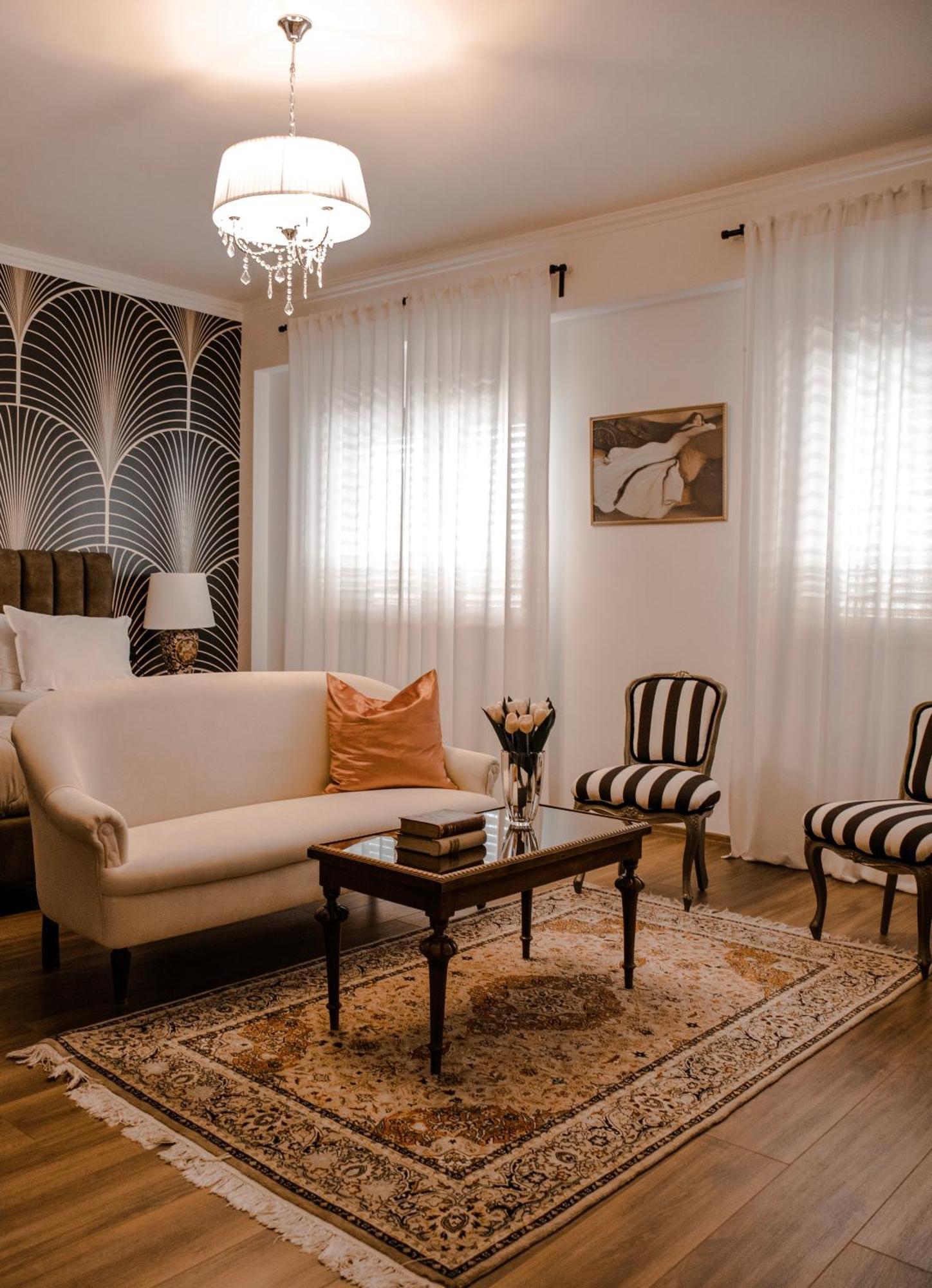 Novi'S Luxury Apartment 2 Gjirokastër Exterior foto